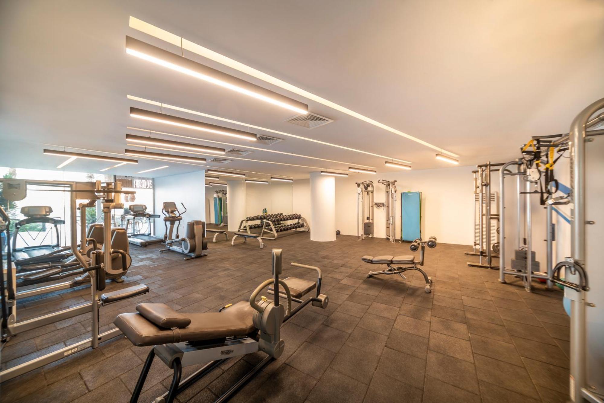 Cape Bodrum Luxury Hotel & Beach Gündoğan Exterior foto The gym at the hotel